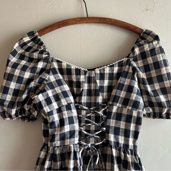 Cotton gingham lace bodice dress - Picture 6 of 8